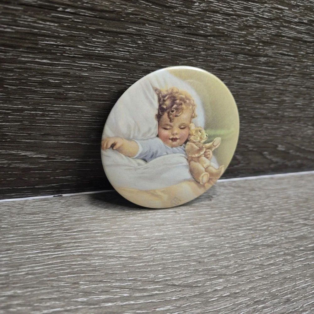 Vintage Bessie Pease Gutmann Happy Dreams Baby Round Pocket Compact Mirror 1990s